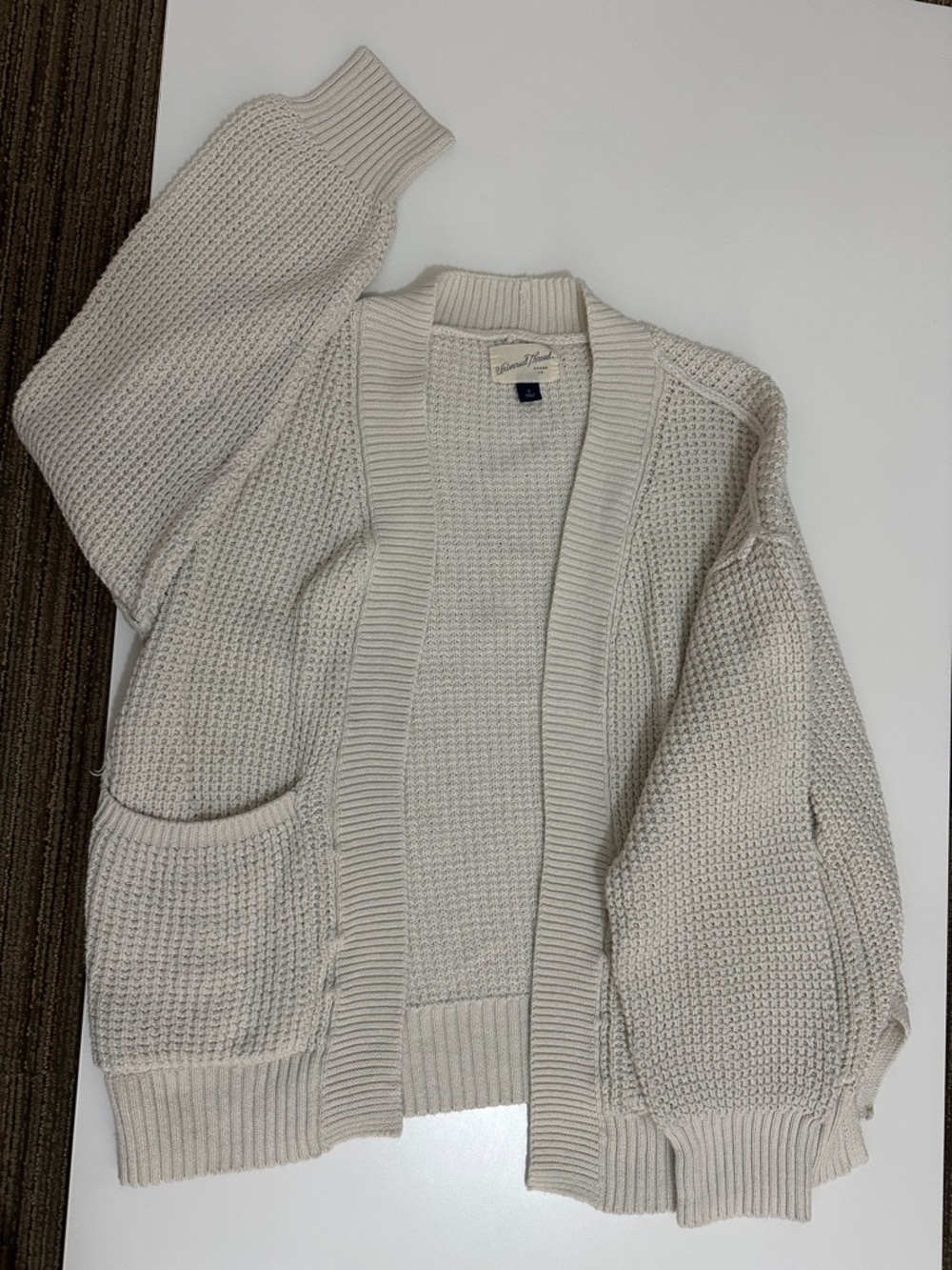 Universal Thread Cream Open Cardigan with Front Pockets